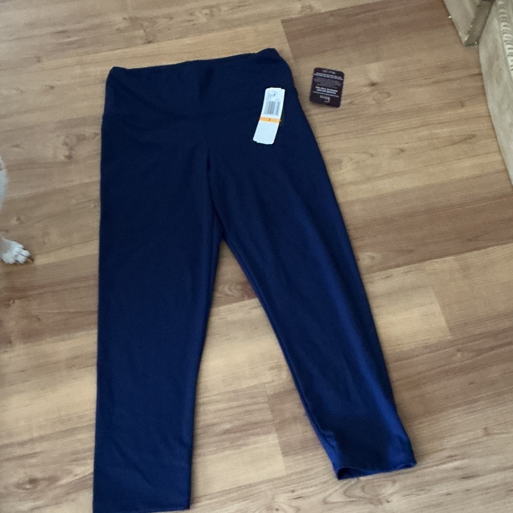 Felina Women's Navy Capris